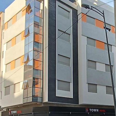 Town Hotel Кенитра Экстерьер фото